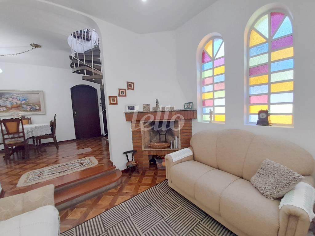 SALA ESTAR de Casa à venda, sobrado com 190 m², 4 quartos e 3 vagas em Vila Irmãos Arnoni - São Paulo