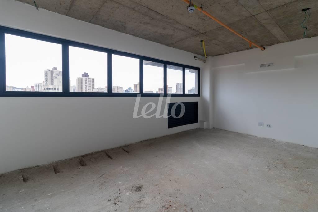 SALA de Sala / Conjunto para alugar, Padrão com 33 m², e 1 vaga em Vila Assunção - Santo André