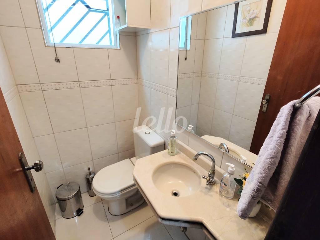 LAVABO (2) de Casa à venda, sobrado com 134 m², 3 quartos e 4 vagas em Vila Bertioga - São Paulo