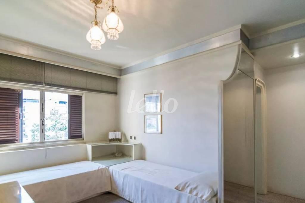 SUÍTE 4 de Apartamento à venda, Padrão com 350 m², 4 quartos e 4 vagas em Centro - Santo André