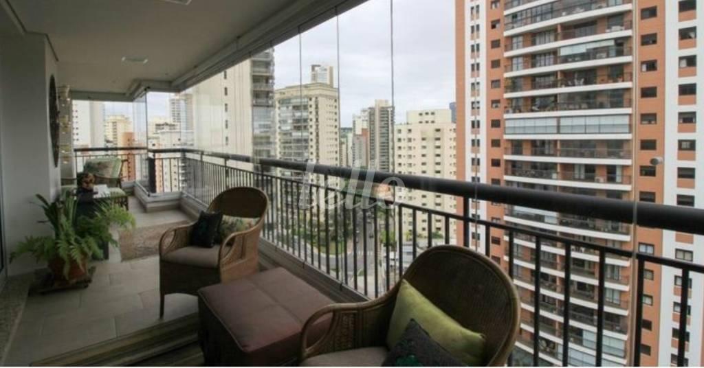 TERRAÇO de Apartamento à venda, Padrão com 216 m², 3 quartos e 4 vagas em Jardim Vila Mariana - São Paulo
