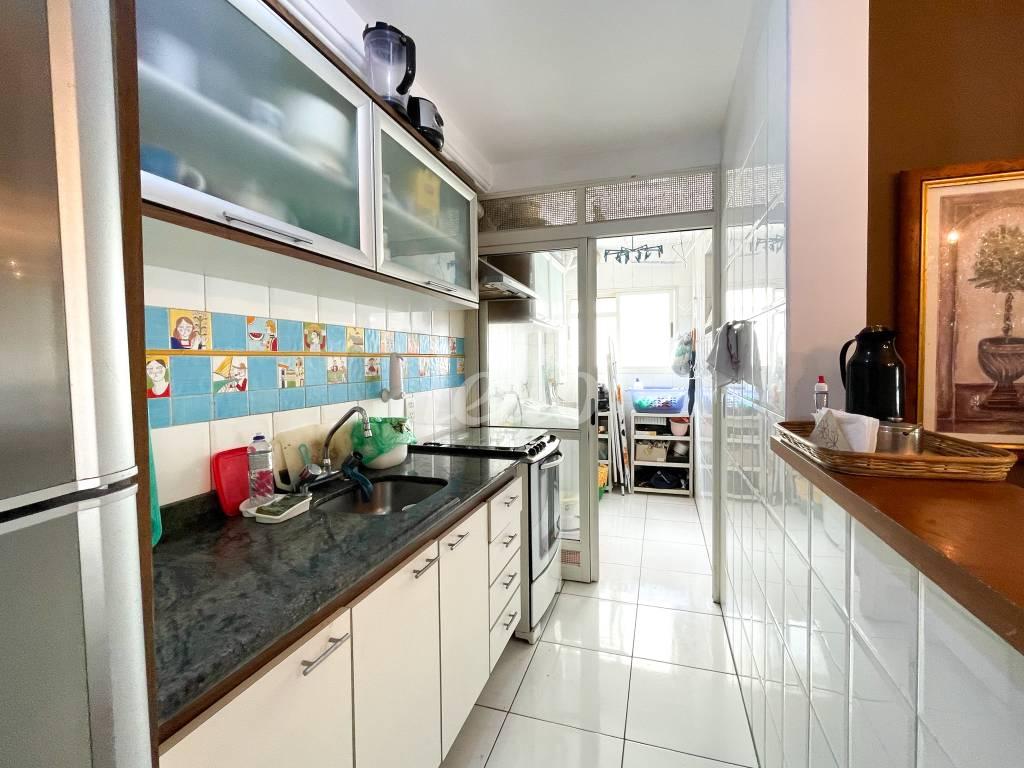 COZINHA de Apartamento à venda, Padrão com 76 m², 2 quartos e 2 vagas em Pinheiros - São Paulo