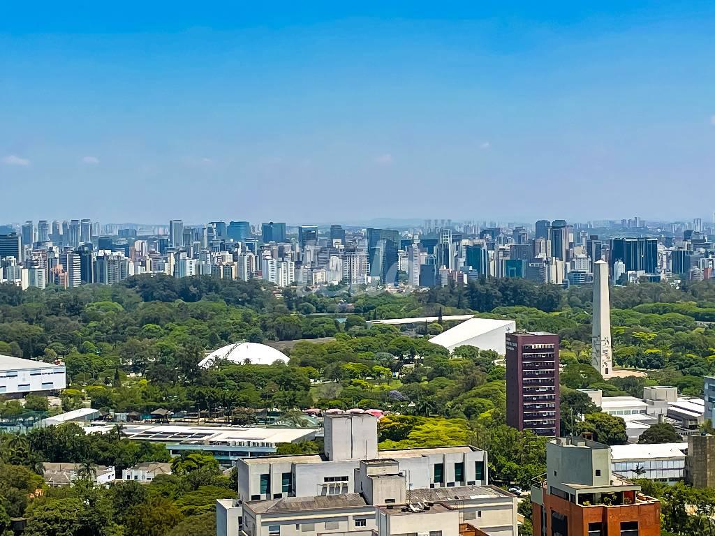 IBIRAPUERA de Apartamento à venda, Padrão com 100 m², 2 quartos e 1 vaga em Vila Mariana - São Paulo