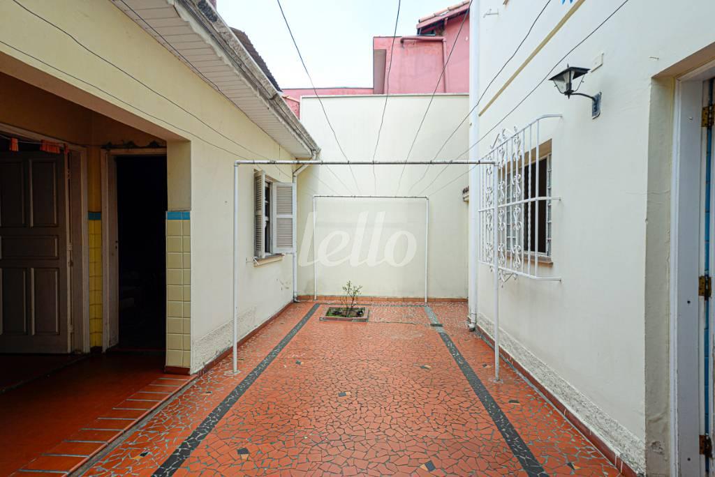 QUINTAL de Casa à venda, sobrado com 168 m², 3 quartos e 2 vagas em Alto da Moóca - São Paulo