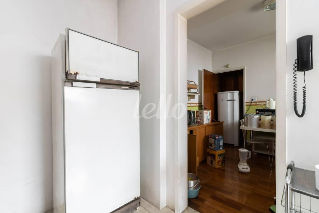 COZINHA de Apartamento para alugar, Padrão com 240 m², 4 quartos e 2 vagas em Perdizes - São Paulo