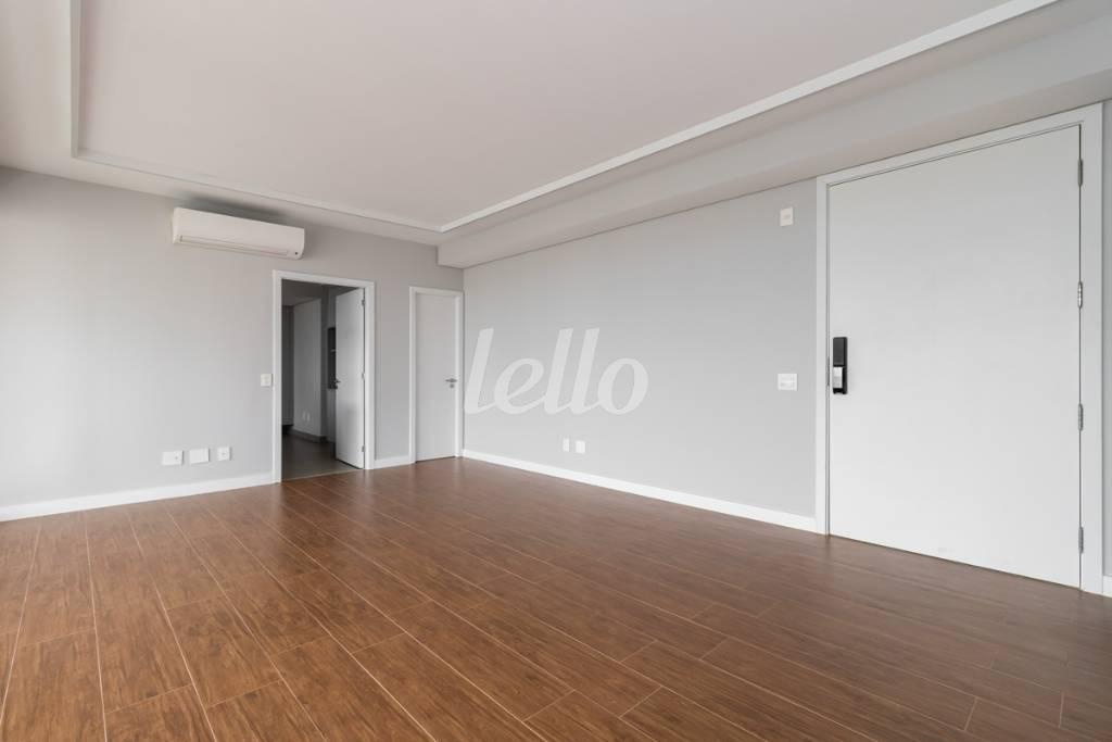 SALA de Apartamento para alugar, Padrão com 176 m², 3 quartos e 2 vagas em Pinheiros - São Paulo