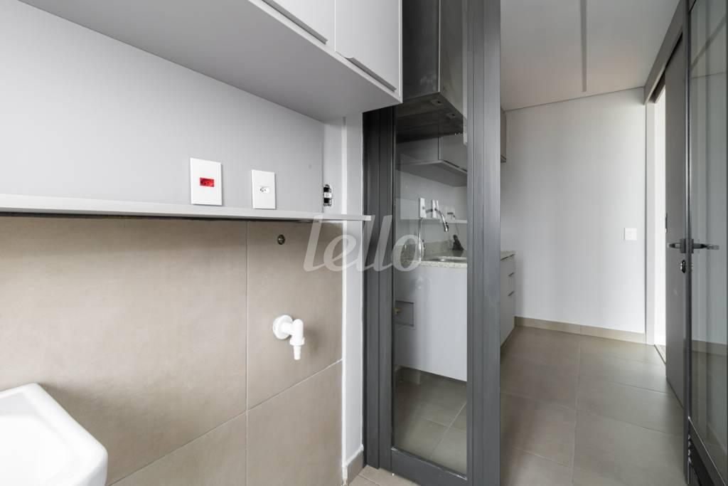 ÁREA DE SERVIÇO de Apartamento para alugar, Padrão com 91 m², 2 quartos e 1 vaga em Pinheiros - São Paulo