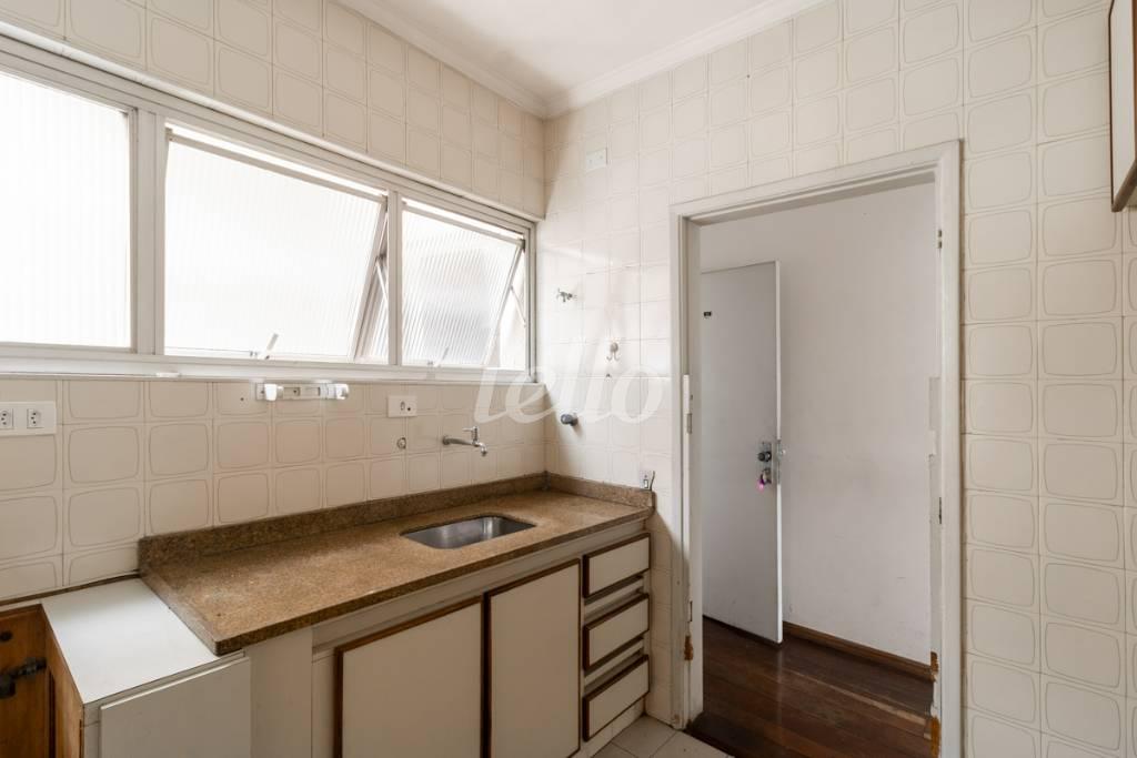 COZINHA de Apartamento para alugar, Padrão com 70 m², 2 quartos e 1 vaga em Centro - Santo André