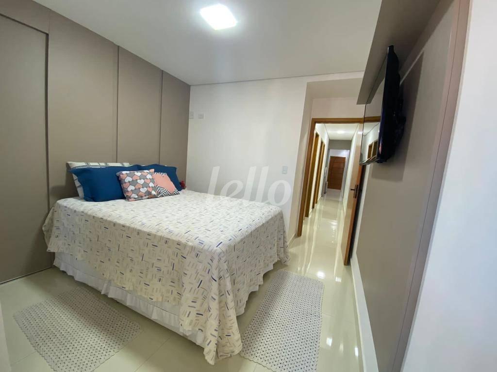 DORMITÓRIO de Apartamento à venda, Padrão com 84 m², 3 quartos e 2 vagas em Utinga - Santo André