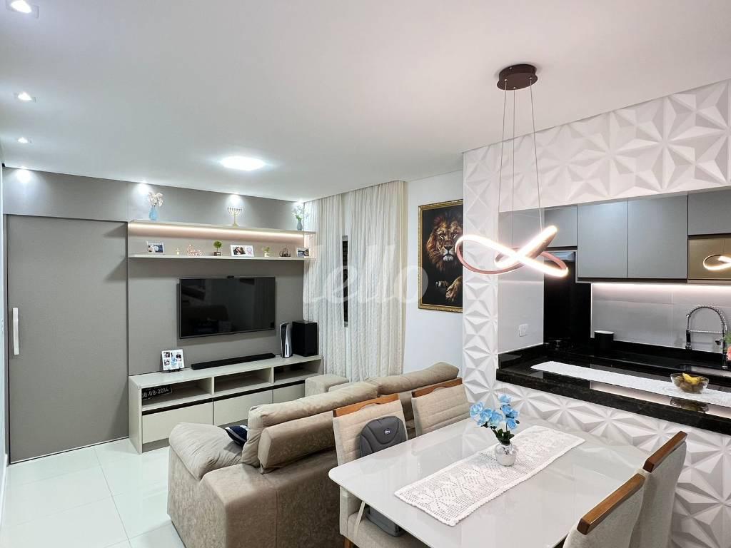 SALA de Apartamento à venda, Padrão com 84 m², 3 quartos e 2 vagas em Utinga - Santo André