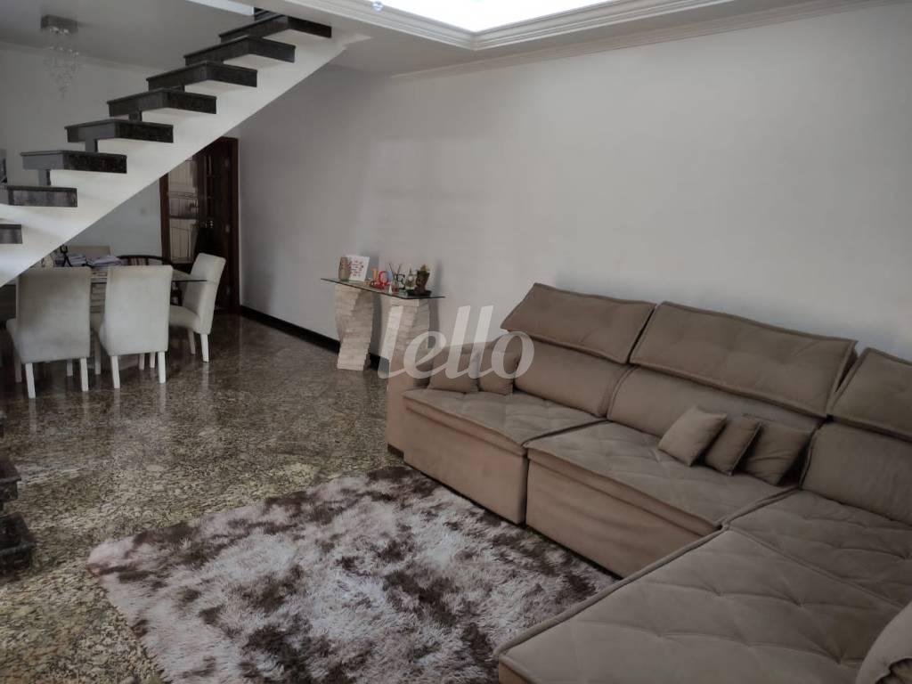 SALA DOIS AMBIENTES de Casa à venda, sobrado com 158 m², 3 quartos e 2 vagas em Vila Maranduba - Guarulhos