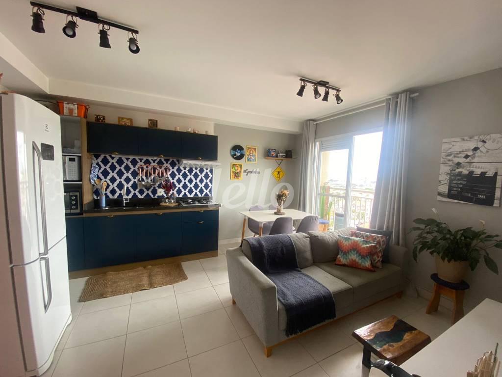 SALA - COZINHA de Apartamento à venda, Padrão com 36 m², 1 quarto e em Vila Alpina - São Paulo