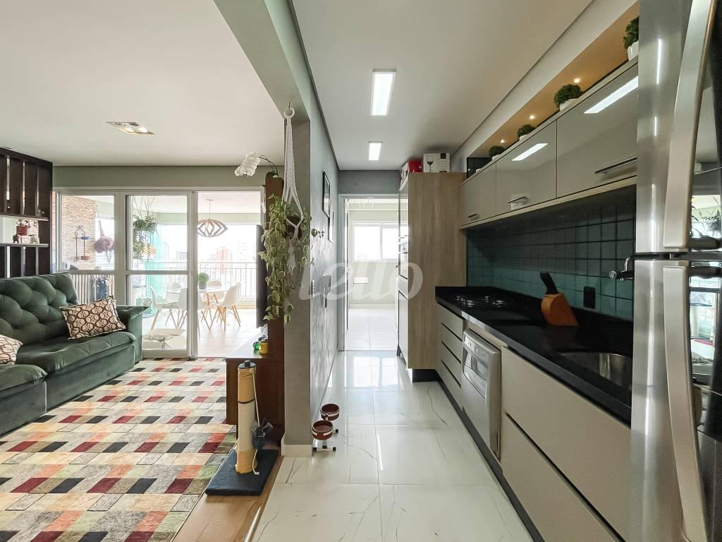 COZINHA de Apartamento à venda, Padrão com 94 m², 2 quartos e 2 vagas em Vila Brasilio Machado - São Paulo