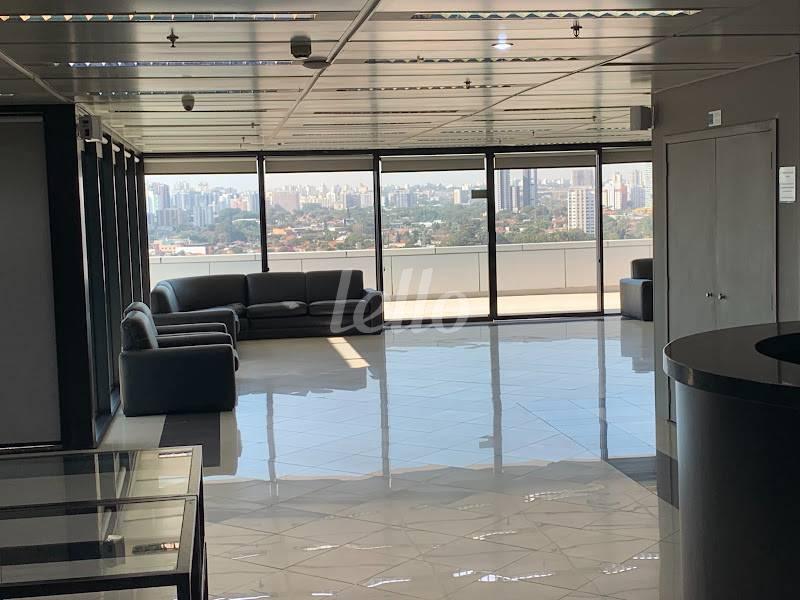 RECEPÇÃO de Sala / Conjunto para alugar, Padrão com 588 m², e 14 vagas em Cidade Monções - São Paulo
