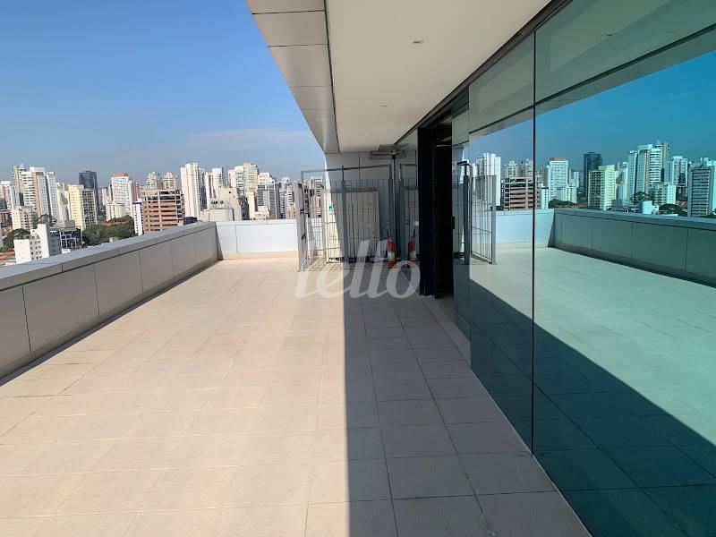 AREA EXTERNA de Sala / Conjunto para alugar, Padrão com 588 m², e 14 vagas em Cidade Monções - São Paulo