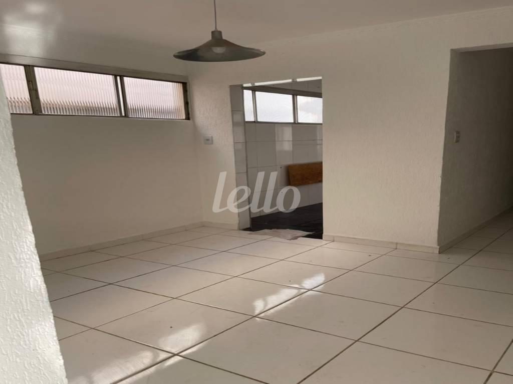 SALA de Apartamento à venda, Padrão com 77 m², 3 quartos e 1 vaga em Alto de Pinheiros - São Paulo