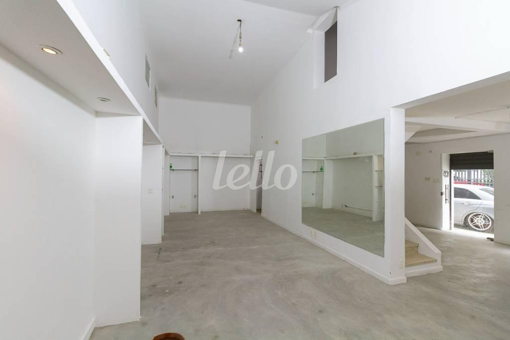 SALA 2 de Casa para alugar, sobrado com 110 m², 2 quartos e 3 vagas em Itaim Bibi - São Paulo