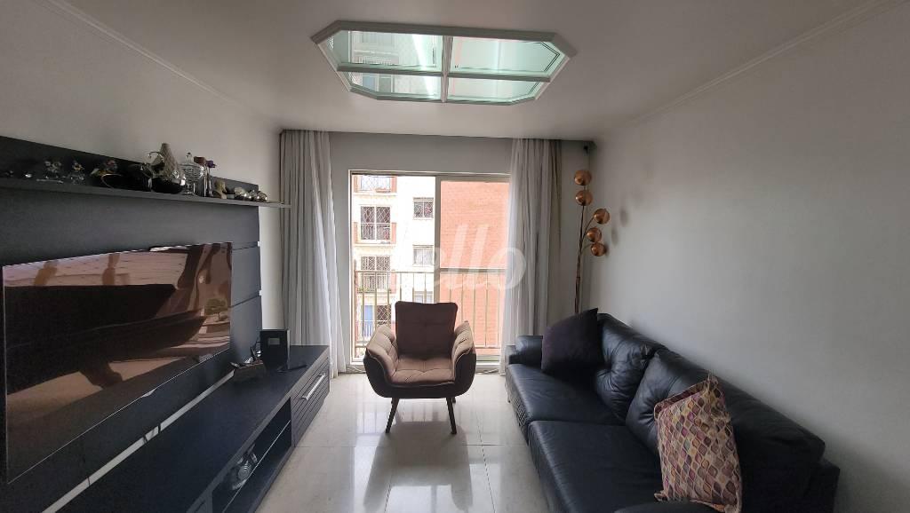 SALA de Apartamento à venda, Padrão com 68 m², 2 quartos e 1 vaga em Vila Ivone - São Paulo