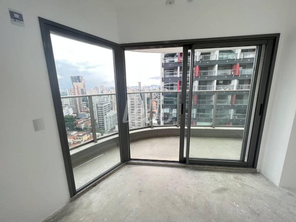 DORMITORIO de Apartamento à venda, Padrão com 49 m², 1 quarto e 1 vaga em Pinheiros - São Paulo