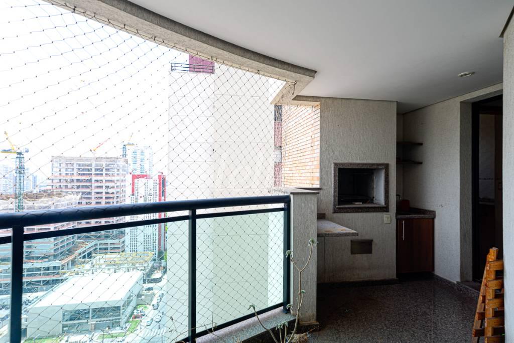 VARANDA GOURMET de Apartamento à venda, Padrão com 138 m², 3 quartos e 3 vagas em Tatuapé - São Paulo