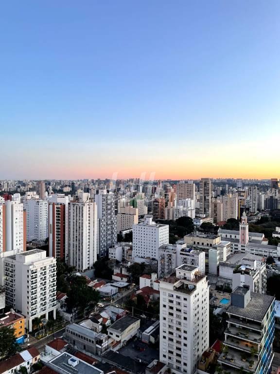 VISTA de Apartamento à venda, Padrão com 73 m², 1 quarto e 1 vaga em Pinheiros - São Paulo