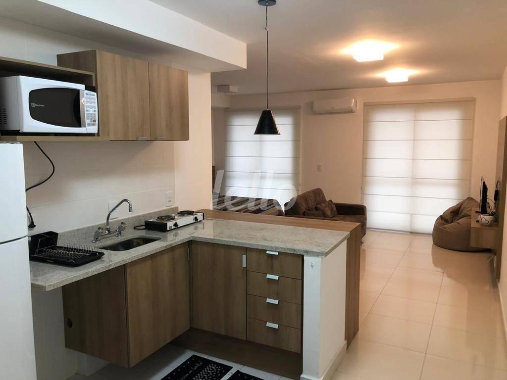 COZINHA INTEGRADA COM SALA de Apartamento à venda, Padrão com 45 m², 1 quarto e 1 vaga em Mooca - São Paulo