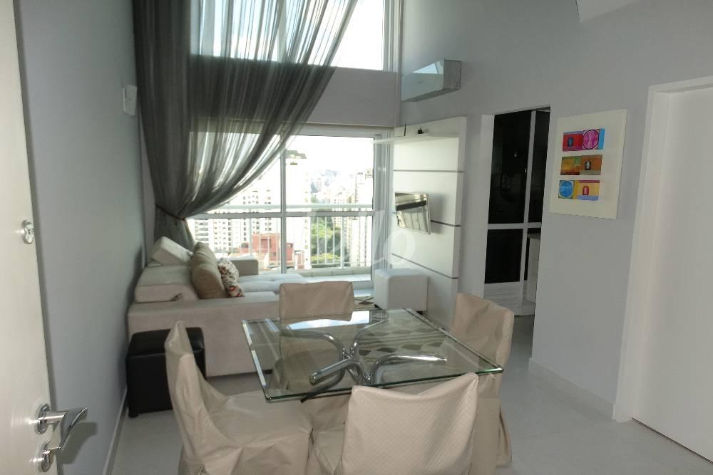 SALA de Apartamento à venda, Duplex com 43 m², 1 quarto e 1 vaga em Vila Nova Conceição - São Paulo