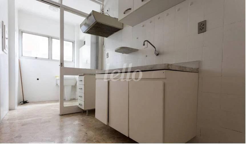 COZINHA de Apartamento à venda, Padrão com 58 m², 2 quartos e 1 vaga em Jardim Paulista - São Paulo