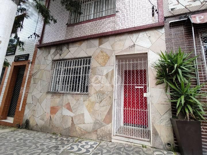 FACHADA de Casa à venda, sobrado com 80 m², 2 quartos e em Vila Bertioga - São Paulo
