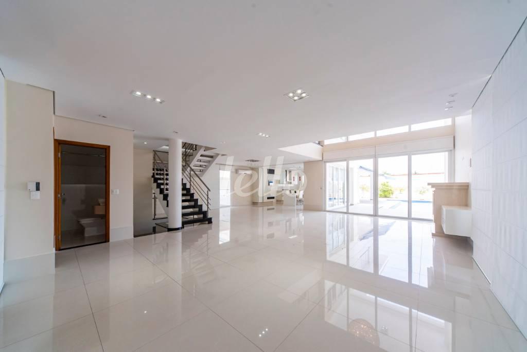 SALA de Casa à venda, sobrado com 580 m², 4 quartos e 6 vagas em Cerâmica - São Caetano do Sul