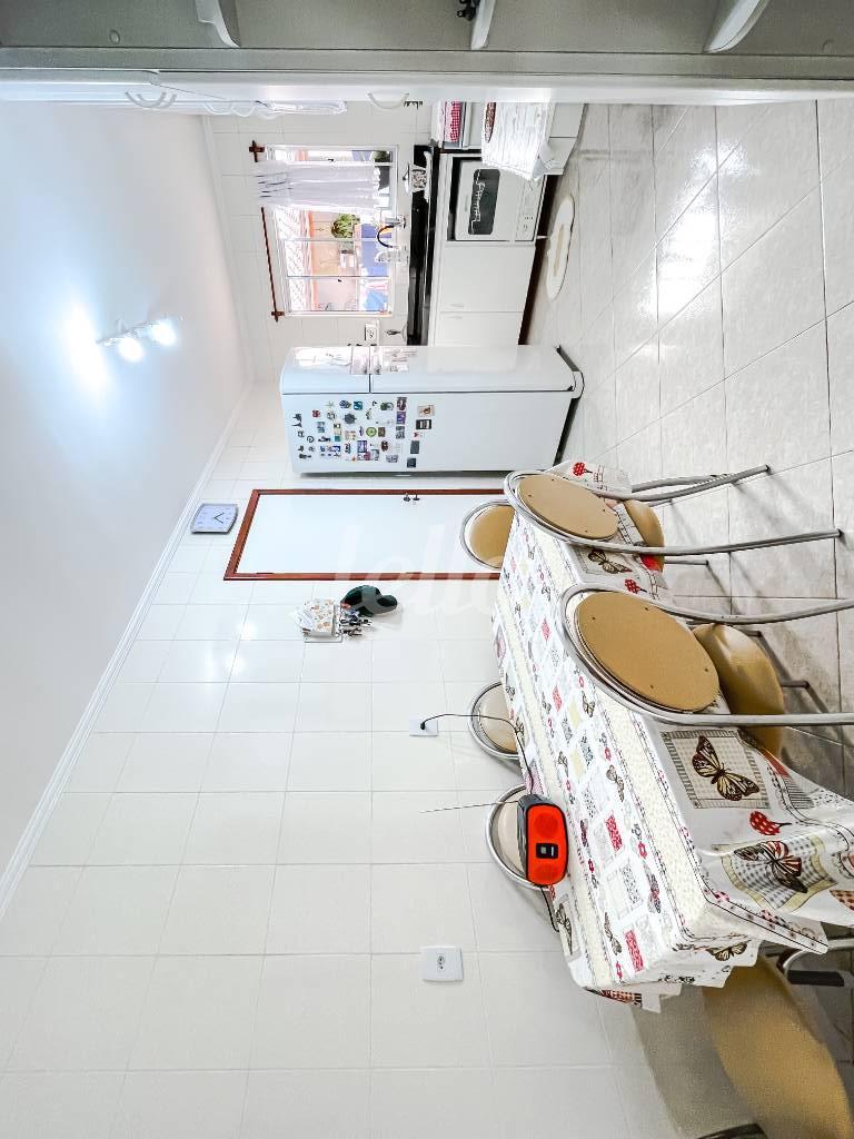 COZINHA de Casa à venda, sobrado com 142 m², 3 quartos e 2 vagas em Vila Basileia - São Paulo