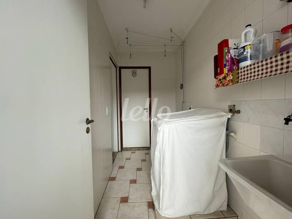 ÁREA DE SERVIÇO de Casa à venda, sobrado com 142 m², 3 quartos e 2 vagas em Vila Basileia - São Paulo