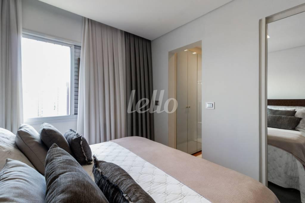 SUITE 1 de Apartamento para alugar, Padrão com 200 m², 2 quartos e em Vila Monte Alegre - São Paulo