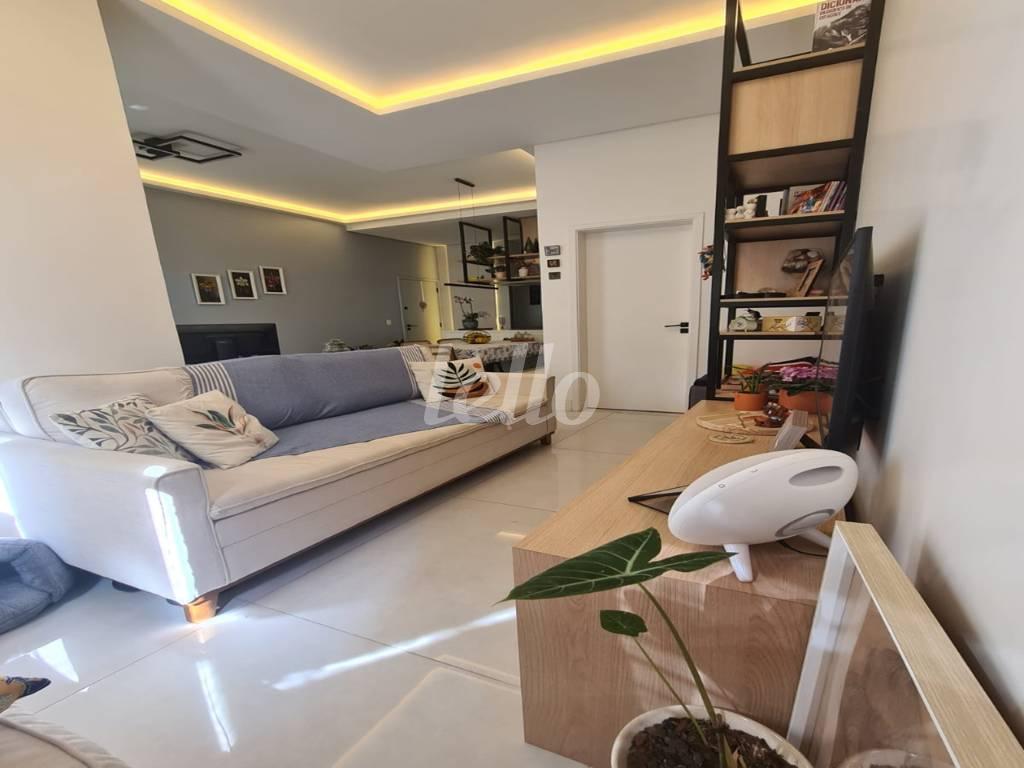 SALA de Apartamento à venda, Padrão com 65 m², 2 quartos e 1 vaga em Cambuci - São Paulo