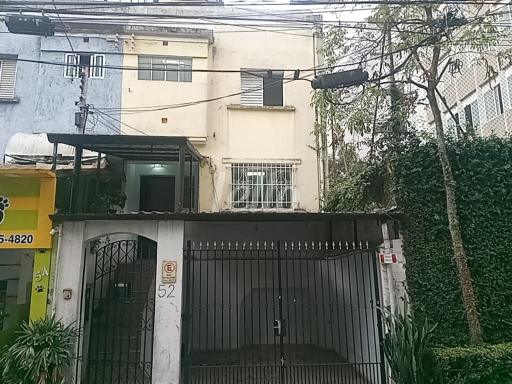 FACHADA de Casa à venda, sobrado com 500 m², 3 quartos e 1 vaga em Bela Vista - São Paulo