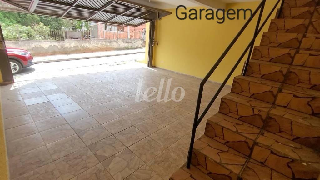 GARAGEM de Casa à venda, sobrado com 250 m², 3 quartos e 4 vagas em Vila Baeta Neves - São Bernardo do Campo