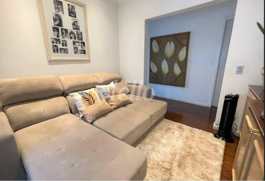 HOME THEATER de Apartamento à venda, cobertura - Padrão com 309 m², 4 quartos e 5 vagas em Indianópolis - São Paulo