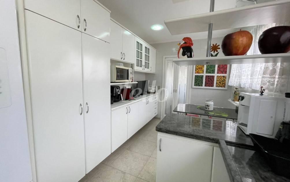 COZINHA de Apartamento à venda, cobertura - Padrão com 309 m², 4 quartos e 5 vagas em Indianópolis - São Paulo