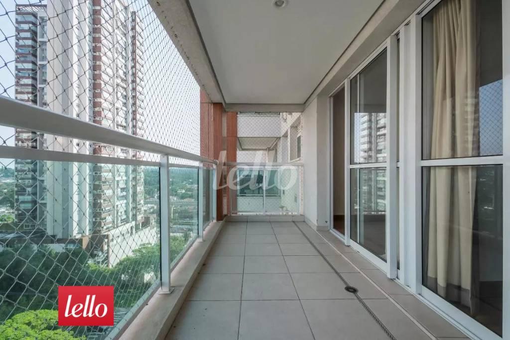 VARANDA de Apartamento à venda, Padrão com 49 m², 1 quarto e 1 vaga em Campo Belo - São Paulo