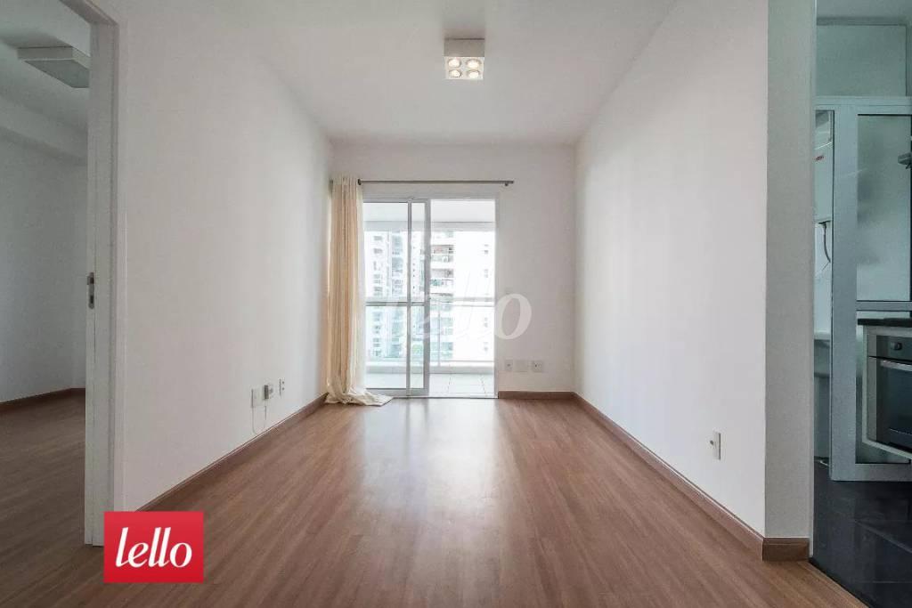 SALA de Apartamento à venda, Padrão com 49 m², 1 quarto e 1 vaga em Campo Belo - São Paulo