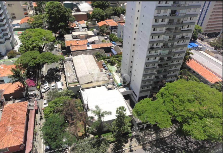VISTA de Apartamento à venda, Padrão com 98 m², 3 quartos e 2 vagas em Indianópolis - São Paulo