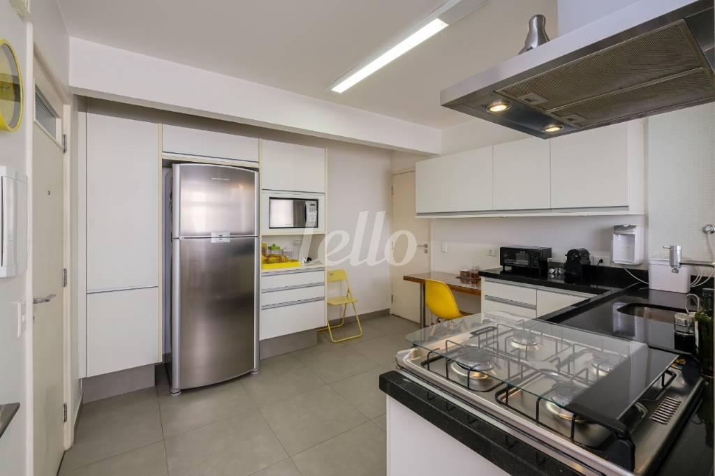COZINHA de Apartamento para alugar, Padrão com 90 m², 2 quartos e 1 vaga em Jardim Paulista - São Paulo