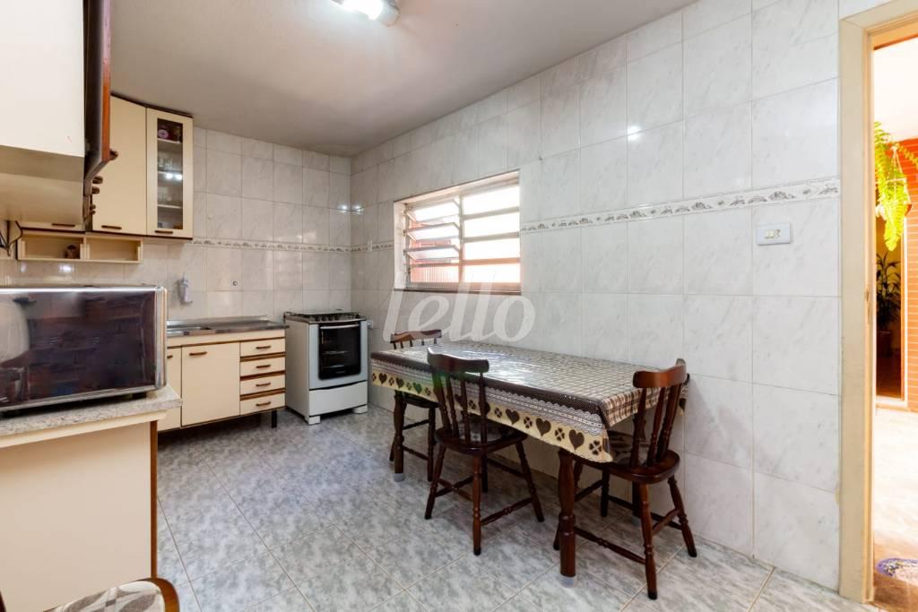 COZINHA de Casa à venda, sobrado com 178 m², 4 quartos e 2 vagas em Vila Romana - São Paulo