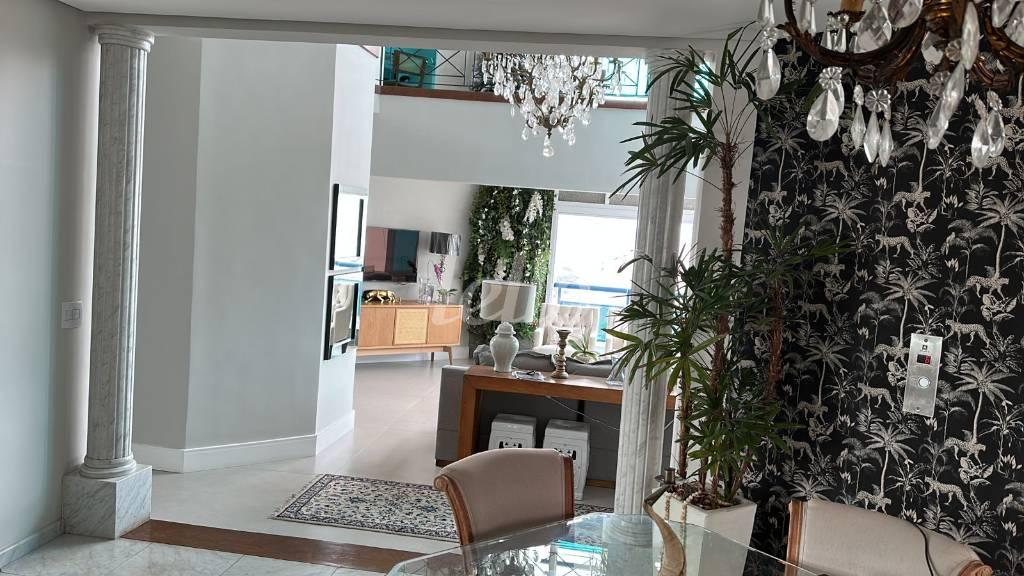 SALA DOIS AMBIENTES de Apartamento à venda, Duplex com 348 m², 3 quartos e 5 vagas em Mooca - São Paulo