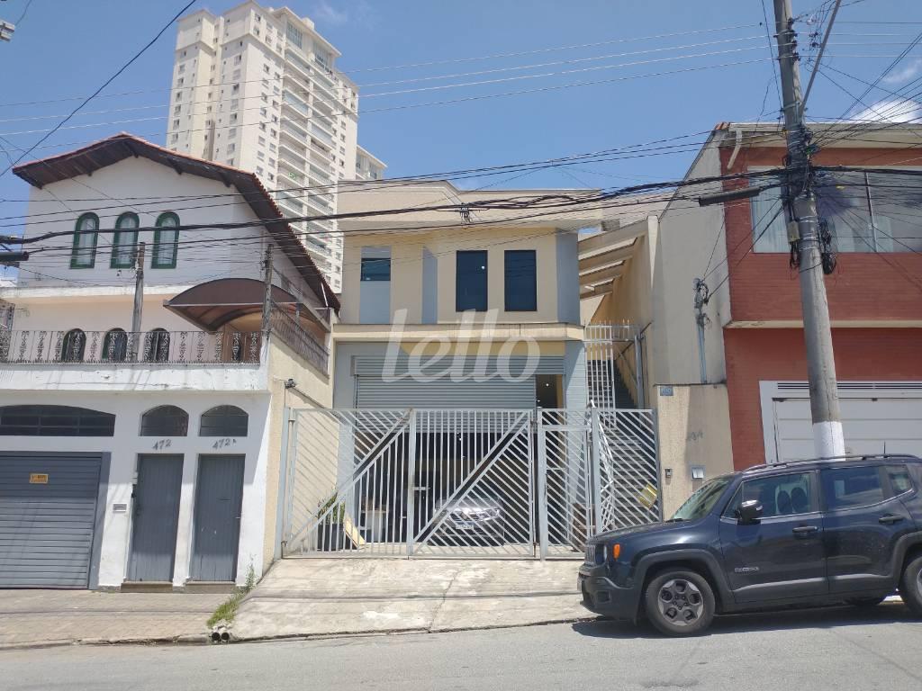 FACHADA de Prédio Comercial à venda, Monousuário com 349 m², e 2 vagas em Vila Oratório - São Paulo