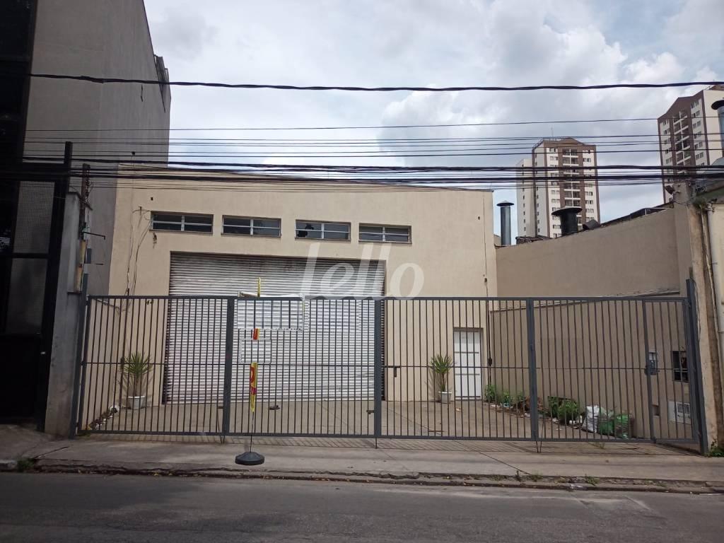 FACHADA de Galpão/Armazém para alugar, Padrão com 300 m², e em Sítio do Morro - São Paulo