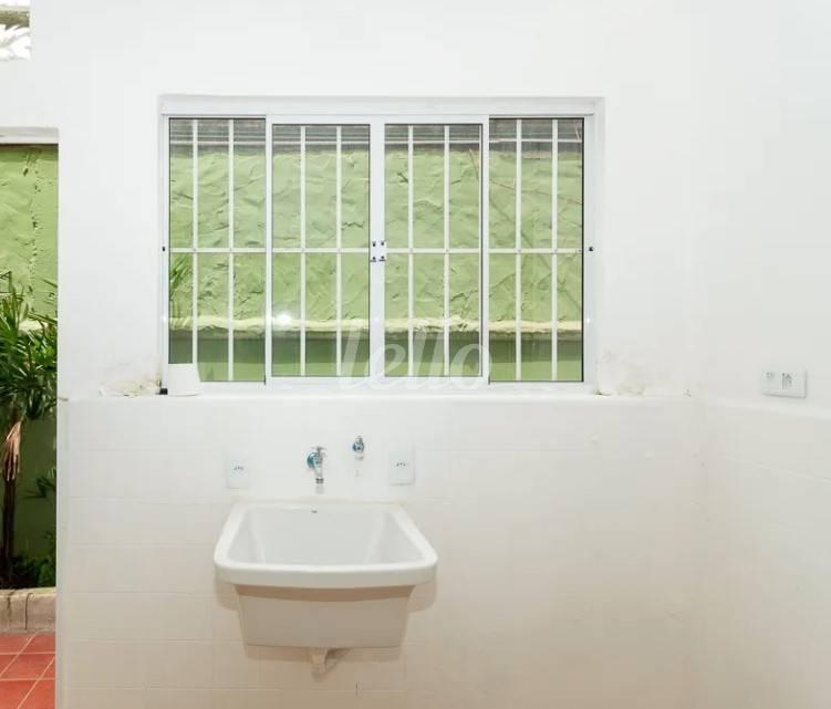 ÁREA DE SERVICO de Casa à venda, sobrado com 185 m², 3 quartos e 2 vagas em Sumarezinho - São Paulo