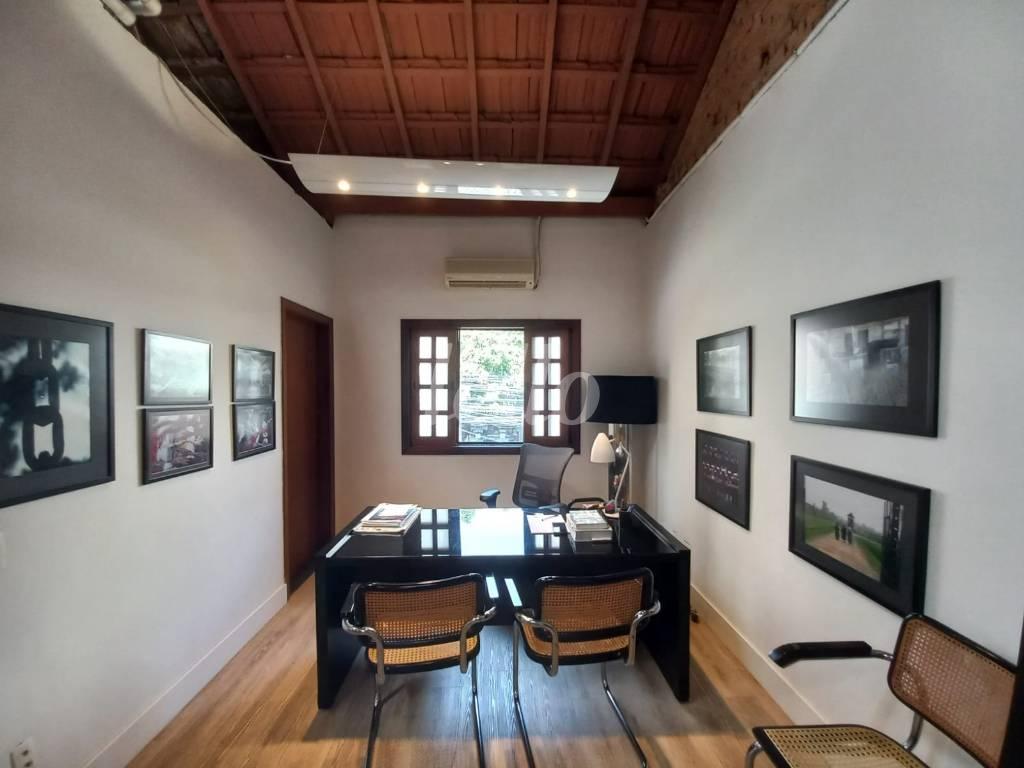 SALA 1 SEGUNDO PISO de Casa para alugar, sobrado com 163 m², e 2 vagas em Pinheiros - São Paulo