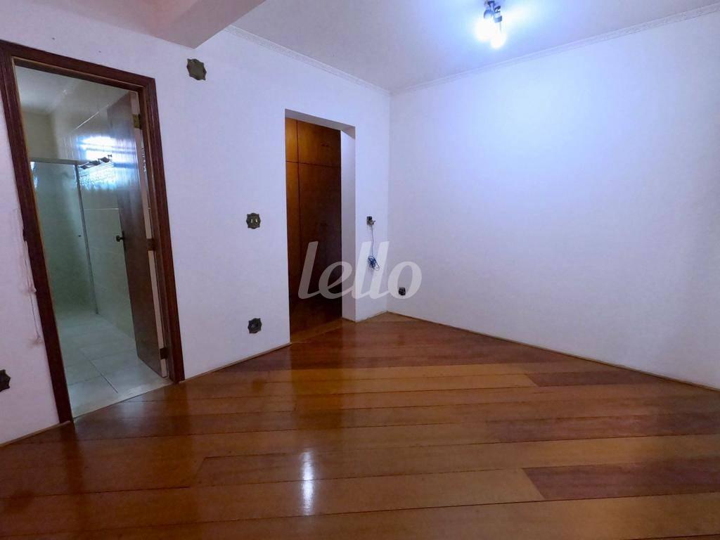 DORMITÓRIO de Casa à venda, sobrado com 231 m², 3 quartos e 3 vagas em Vila Bela - São Paulo