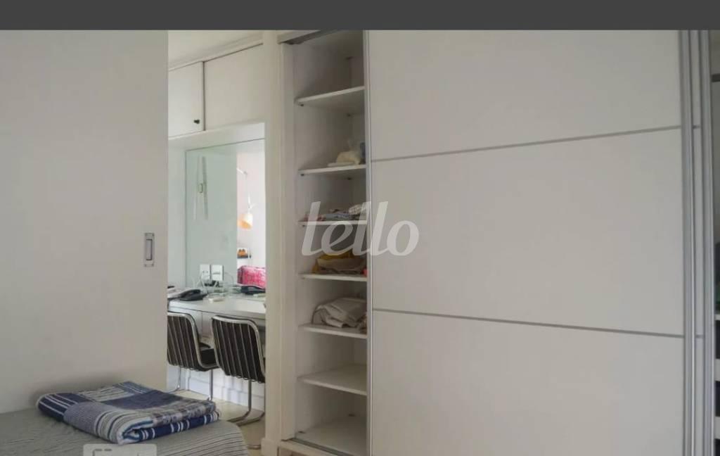DORMITÓRIO de Apartamento à venda, Flat com 42 m², 1 quarto e 1 vaga em Santa Cecília - São Paulo